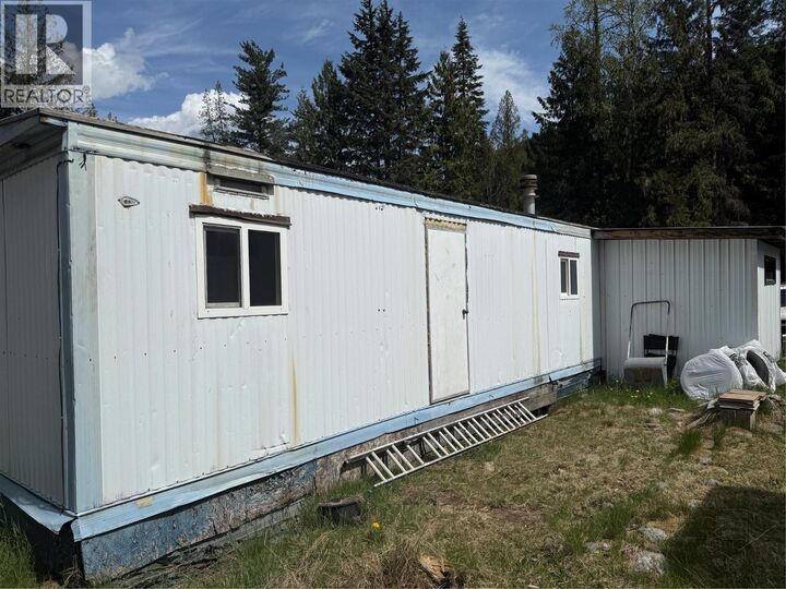 Property Photo: 3018 Perrier Road 14 BC V1L 6Z3