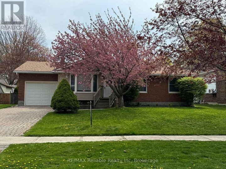 313 Krohmer Drive — photo 1