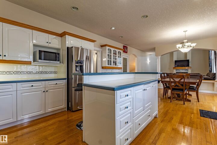 Property Photo: 195 Kulawy Drive NW AB T6C 7E4