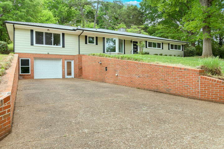 Property Photo:  2502 Elm Drive NE  TN 37312 