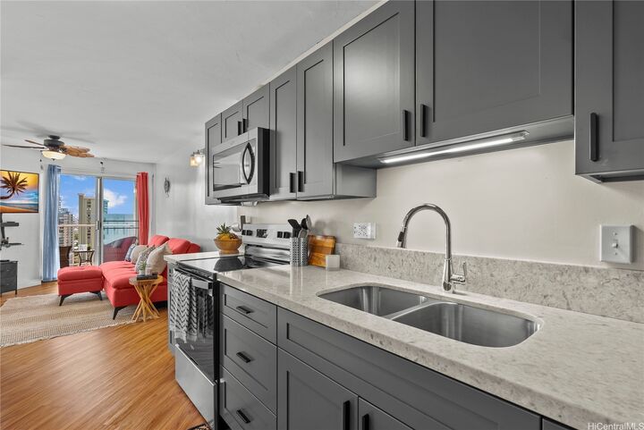 Property Photo:  1031 Maunaihi Place 301  HI 96822 