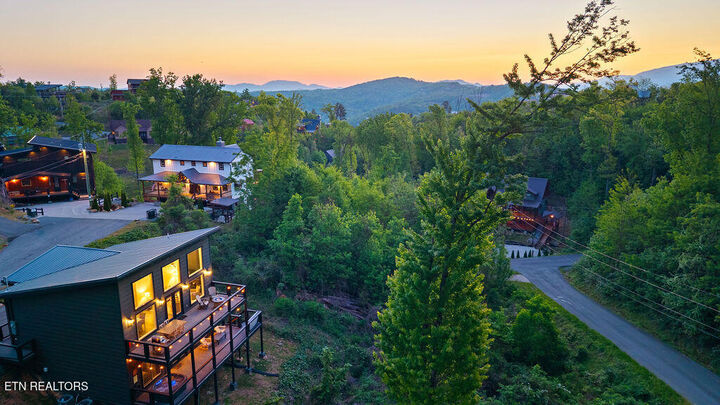 Property Photo:  612 Sunset Lane  TN 37738 