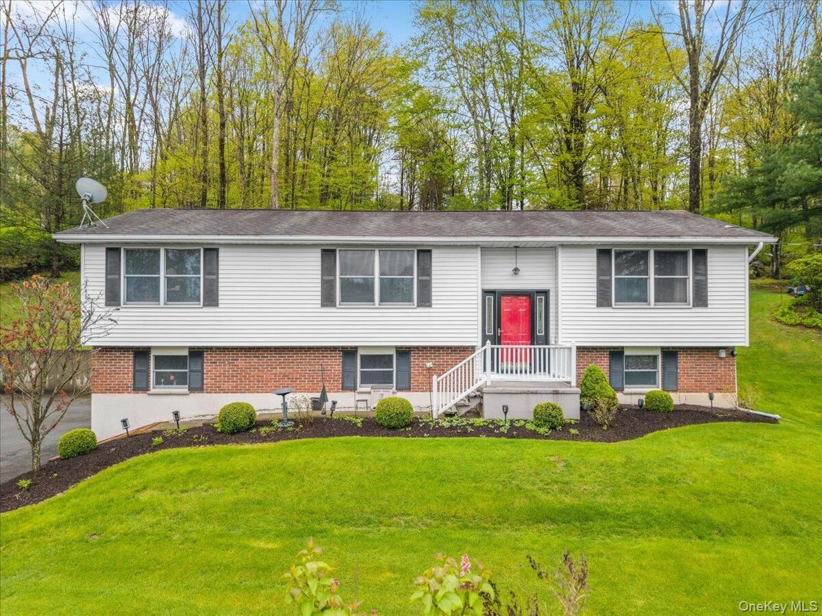Property Photo:  978 W Dover Road  NY 12564 