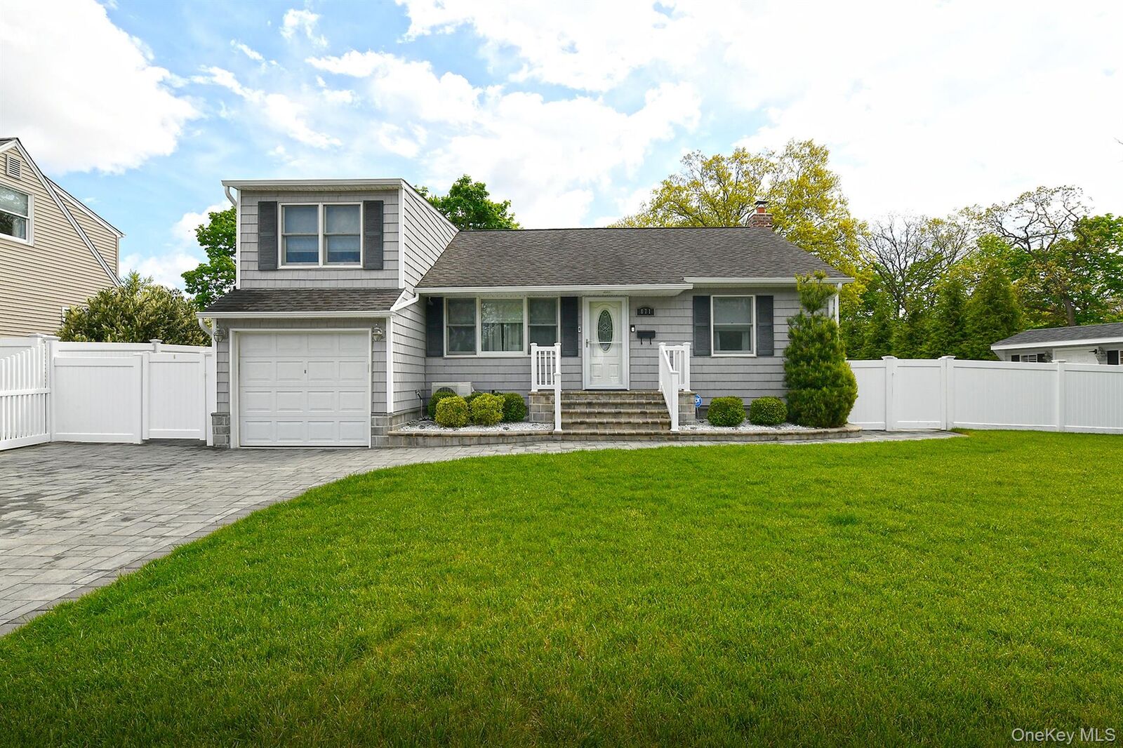 Property Photo:  871 Pineneck Road  NY 11783 