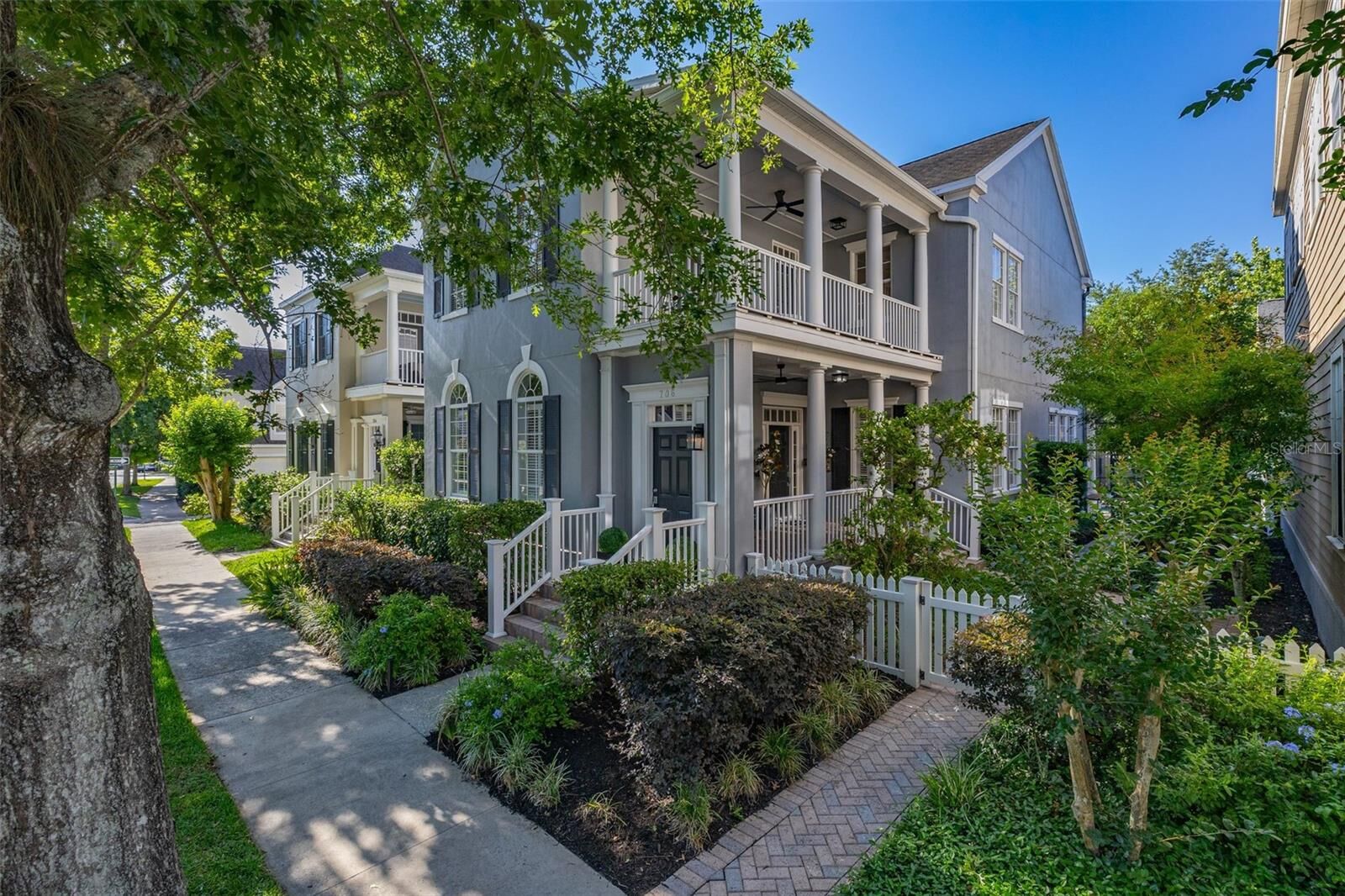 Property Photo: 706 Mulberry Avenue FL 34747