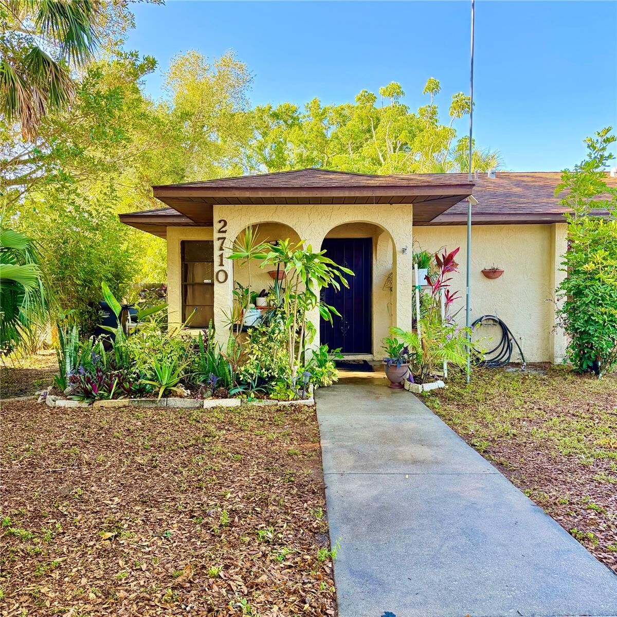 Property Photo:  2710 46th Avenue Drive W  FL 34207 