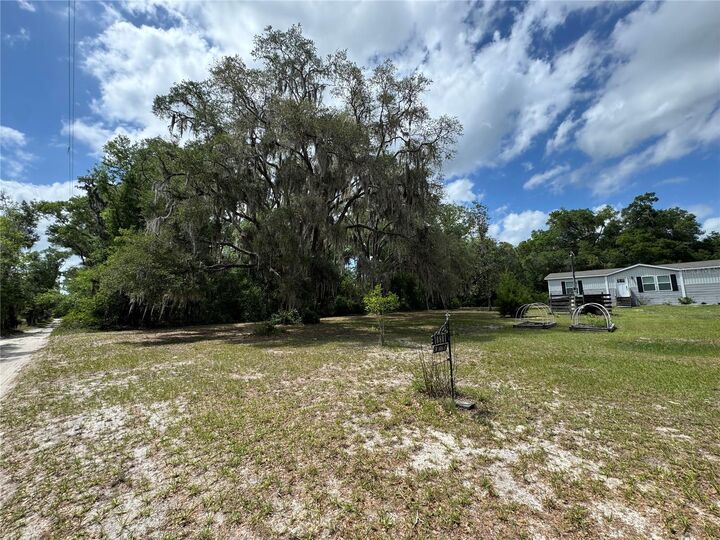 Property Photo:  10801 SW 160th Street  FL 34432 