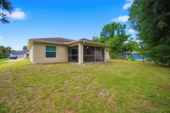 Property Photo: 2654 Inland Avenue FL 34288