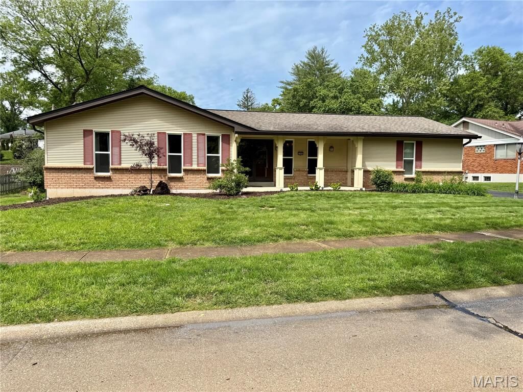 Property Photo:  12995 Ambois Drive  MO 63141 