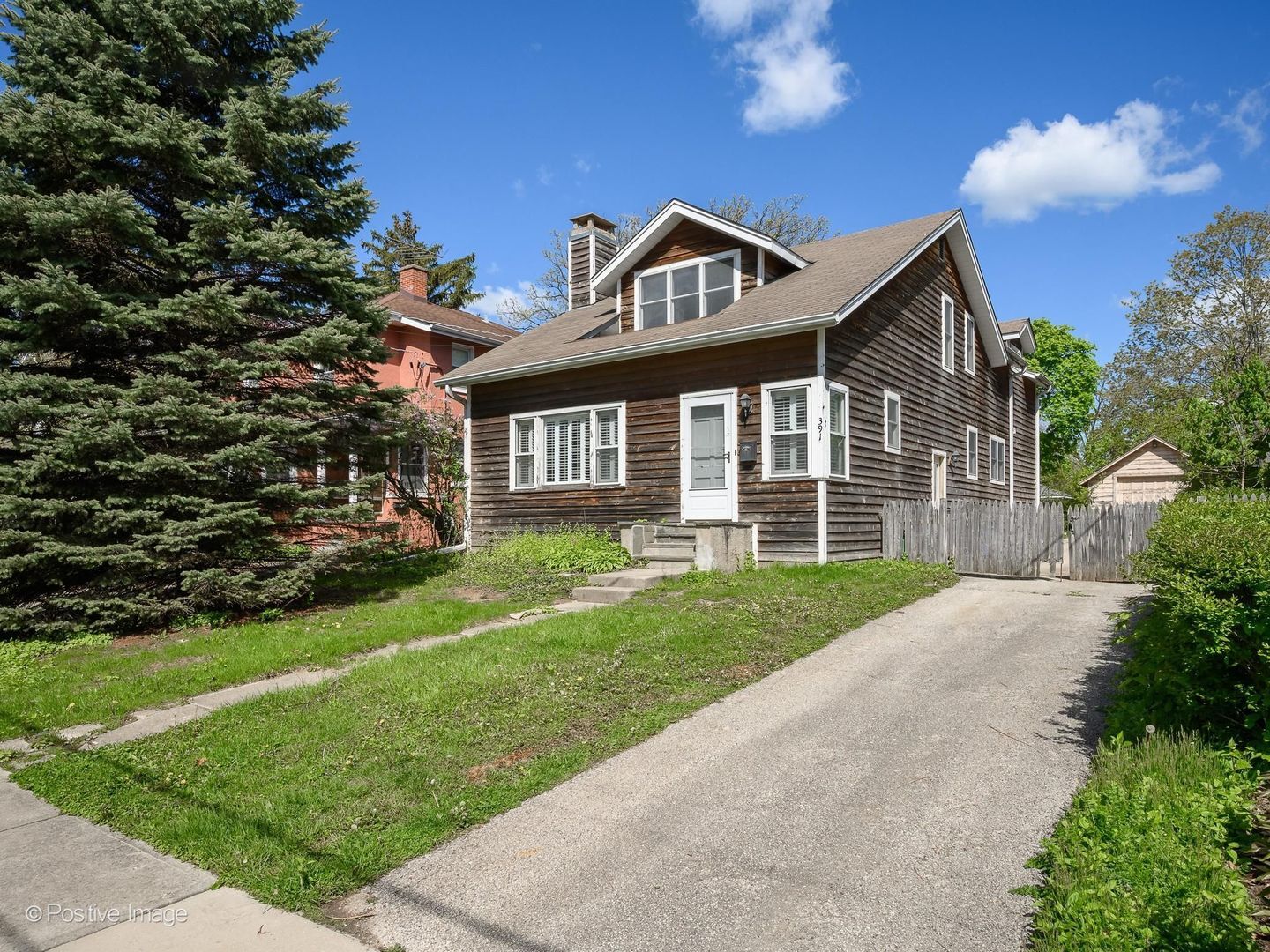 Property Photo: 391 Bloom Street IL 60035