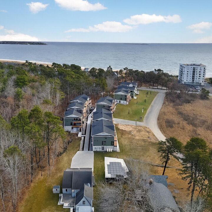 Property Photo:  21 Salt Point Drive 18  ME 04064 