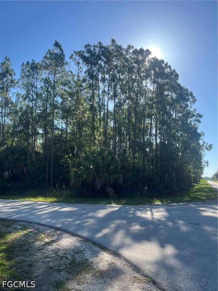 Property Photo: 190 Ocean Park Drive FL 33972