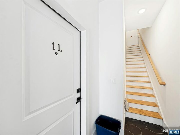 Property Photo:  234 Webster Avenue 1L  NJ 07307 