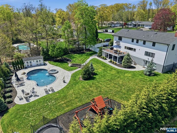 Property Photo:  101 Tam O Shanter Drive  NJ 07430 