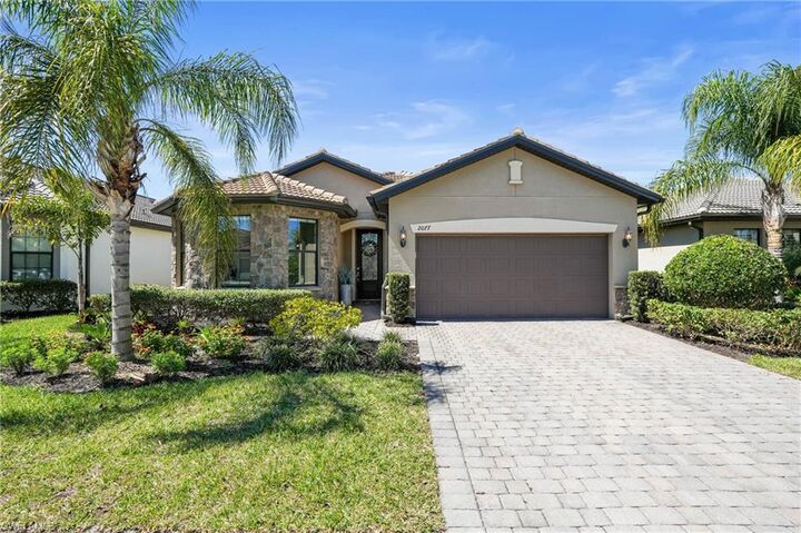 Property Photo:  2077 Hamlin St  FL 34120 