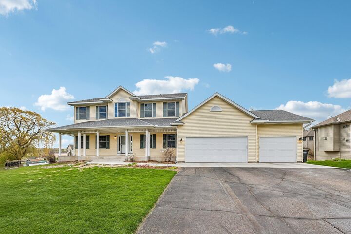 Property Photo:  2608 Sandterra Circle  MN 55110 