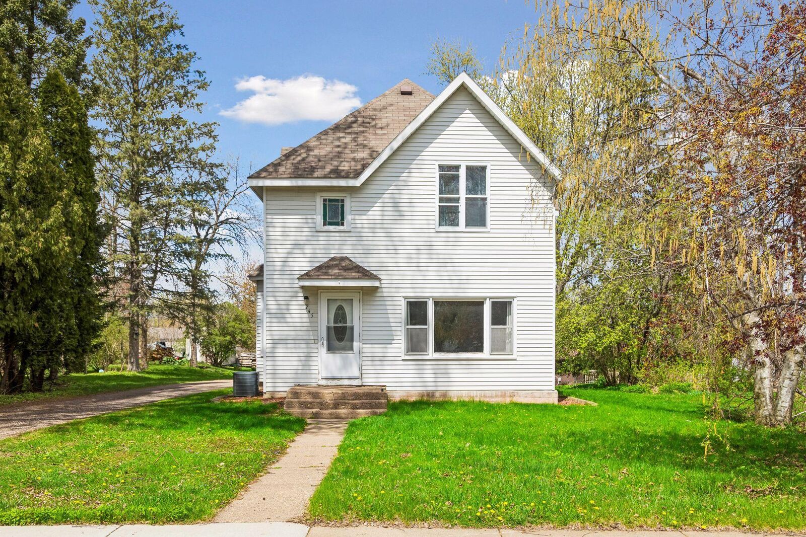 Property Photo: 745 Broadway Street WI 54015