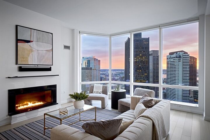 Property Photo:  1 Franklin St 3505  MA 02110 