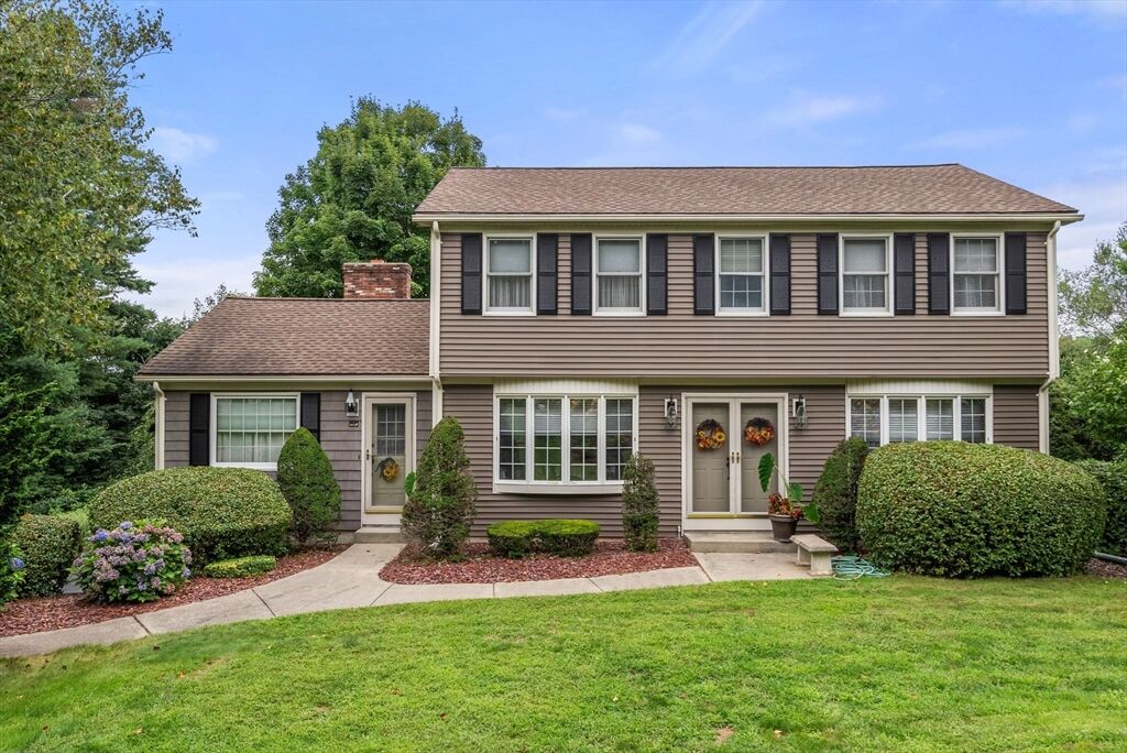 Property Photo:  104 Mason  MA 01069 