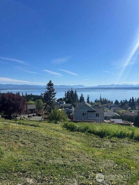Property Photo:  42  Lightening Way  WA 98282 