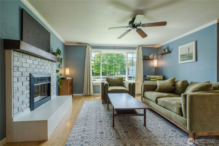 Property Photo:  1291  Garden Circle  WA 98264 