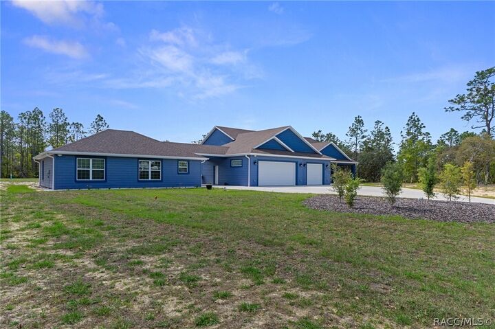 Property Photo:  4999 N Tee Pee Drive  FL 34465 