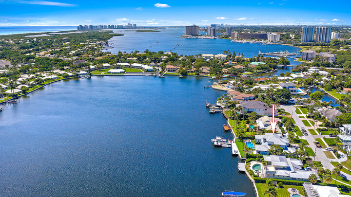 Property Photo:  11730 Lake Shore Place  FL 33408 
