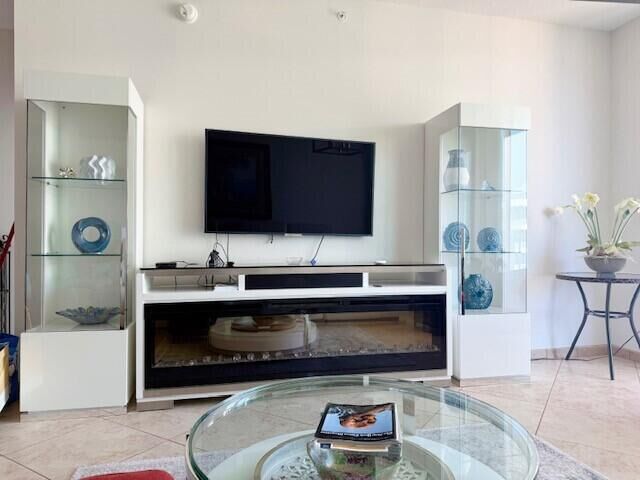 Property Photo:  625 Casa Loma Boulevard Lower Penthouse 9  Unit 1  FL 33435 