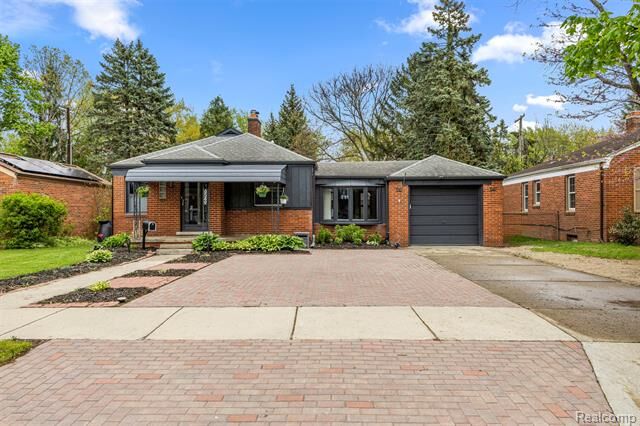 Property Photo:  6549 Shenandoah Avenue  MI 48101 