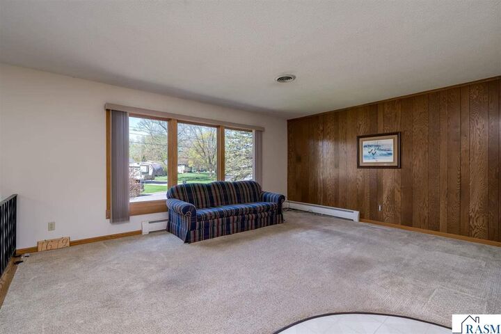 Property Photo:  1612 Clare Court  MN 56003 