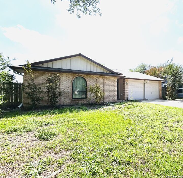 Property Photo:  5714 Woodcraft  TX 78218 