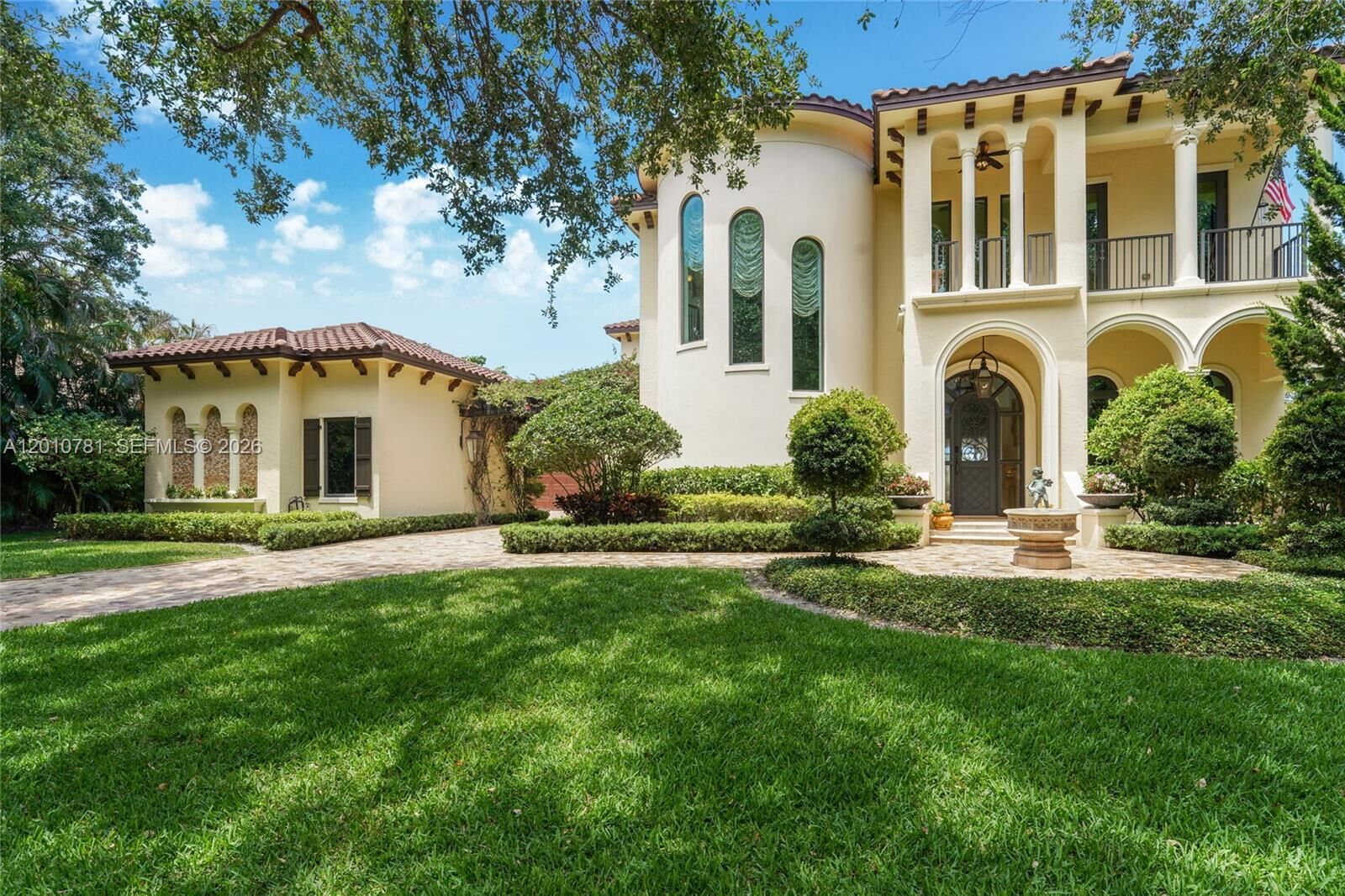 Property Photo: 10433 SE Banyan Way FL 33469