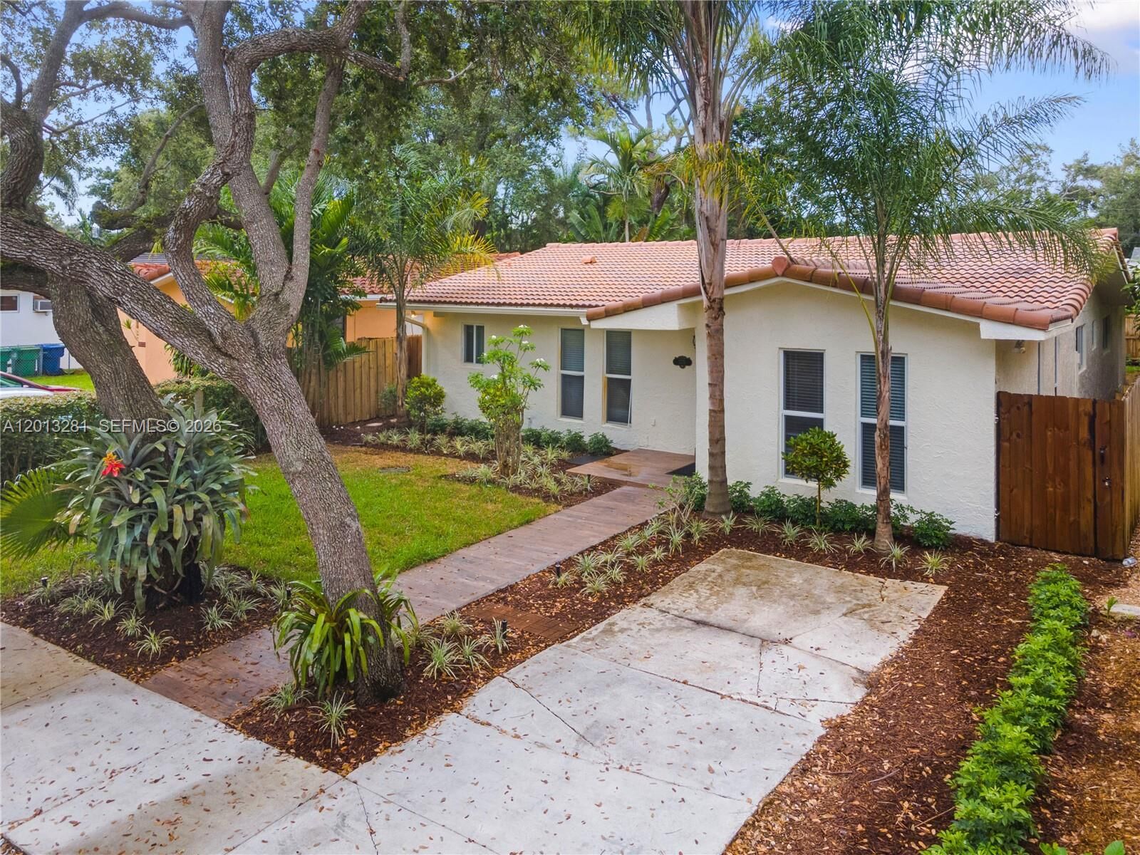 Property Photo: 5770 SW 55 St FL 33155