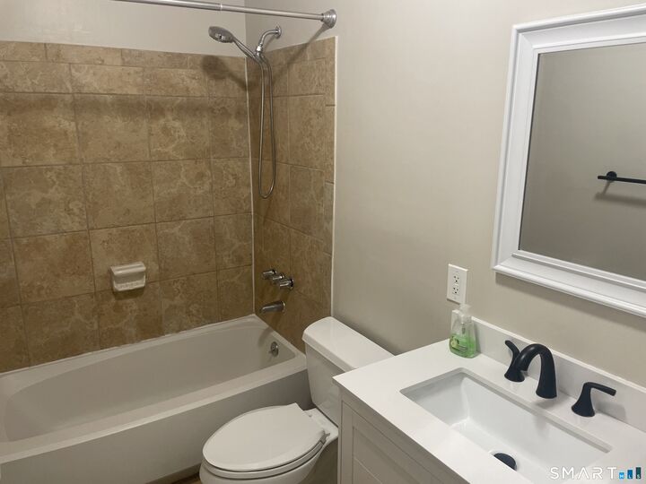 Property Photo:  71 Aiken Street L5  CT 06851 