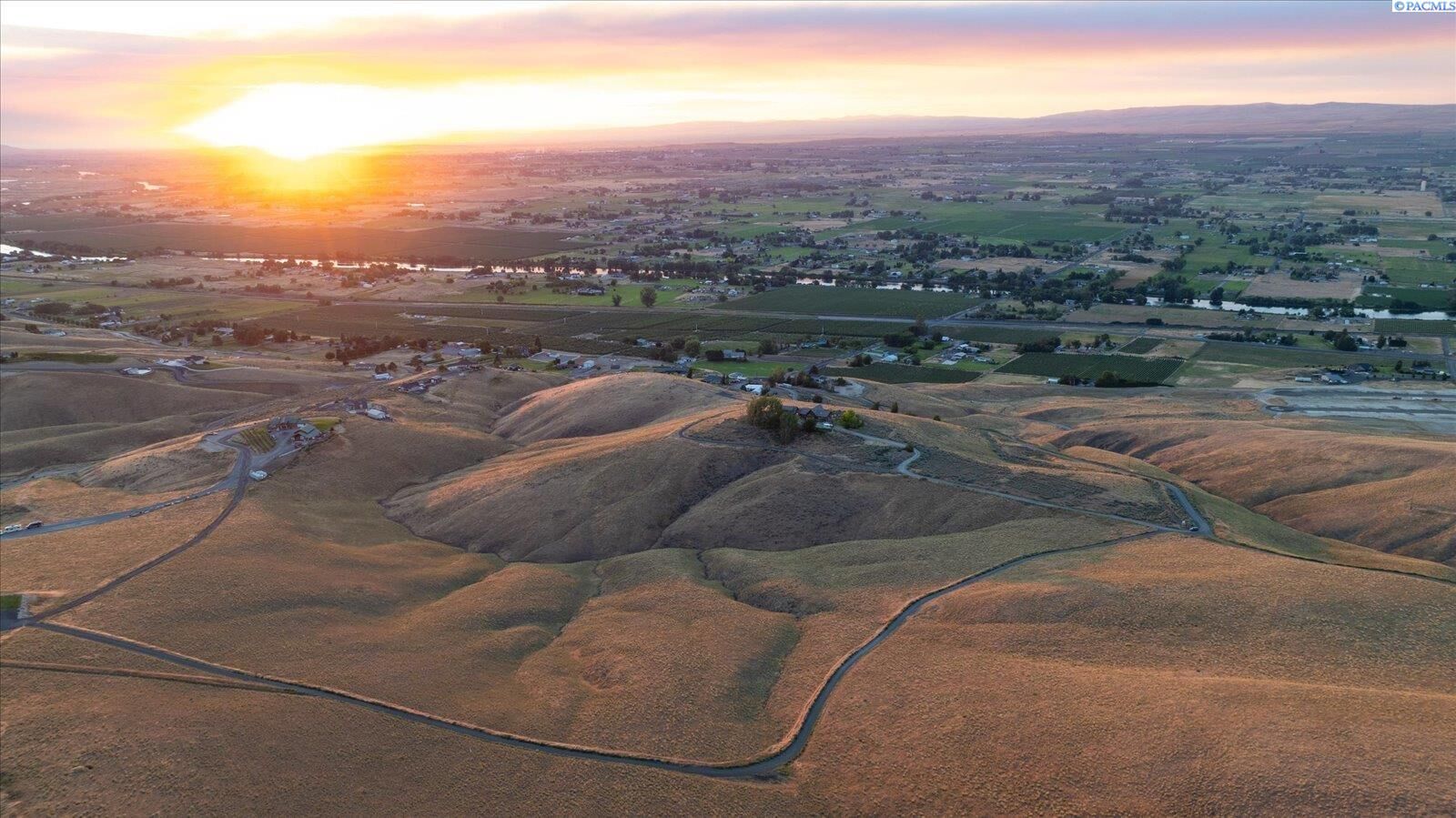 Property Photo:  1500 Nka Lots 5/6  WA 99350 