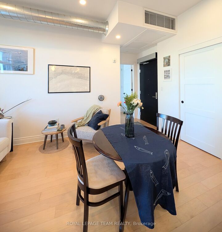 Property Photo: 101 Pinhey Street 304 ON K1Y 1V9
