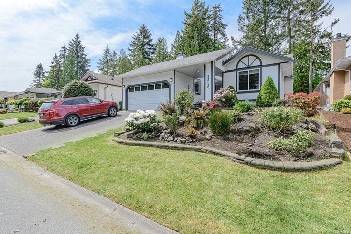 3556 Arbutus Dr S — photo 1