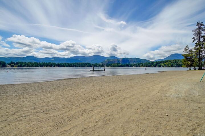 Property Photo: 10324 Lakeshore Rd B7 BC V9Y 8Z6