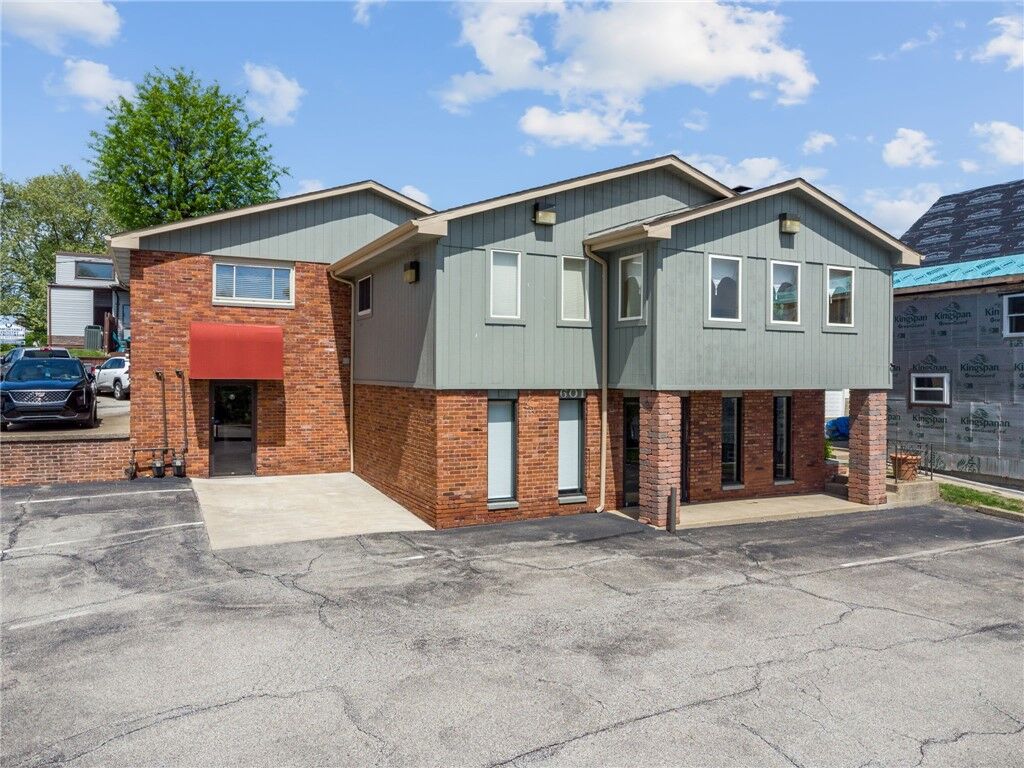 Property Photo: 601 Lincoln Highway PA 15035