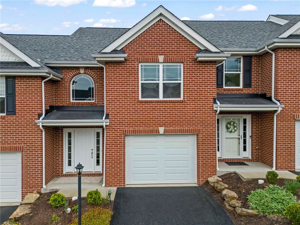 Property Photo:  113 Anderson Station  PA 15367 