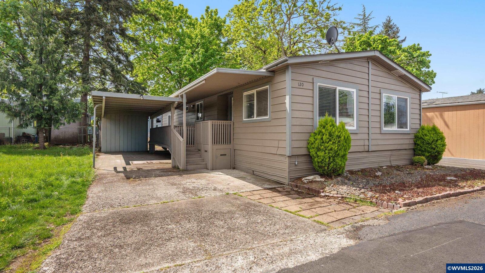 Property Photo:  15758 SE Highway 224 120  OR 97089 