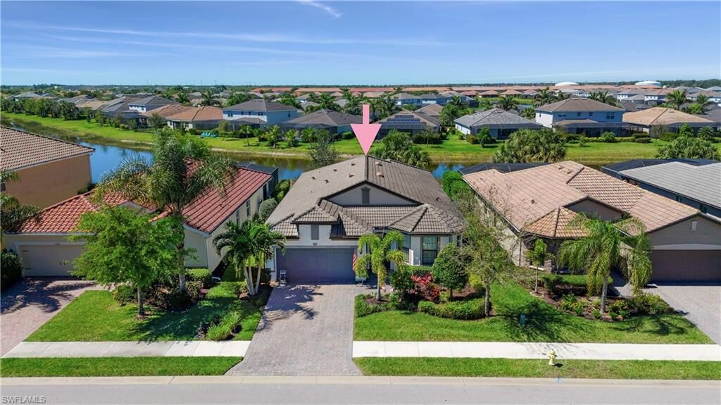 Property Photo:  2077 Hamlin St  FL 34120 