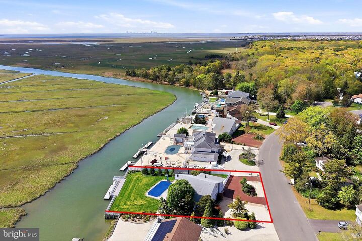 Property Photo:  172 Country Club Boulevard  NJ 08087 