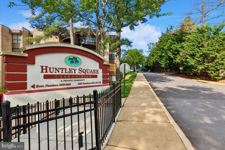 Property Photo: 3342 Huntley Square Drive T1 MD 20748