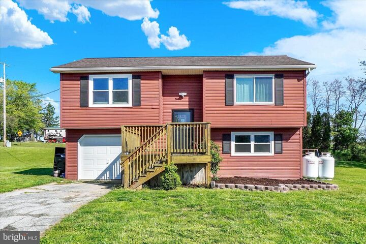 Property Photo: 3349 Night In Gale Drive PA 17315