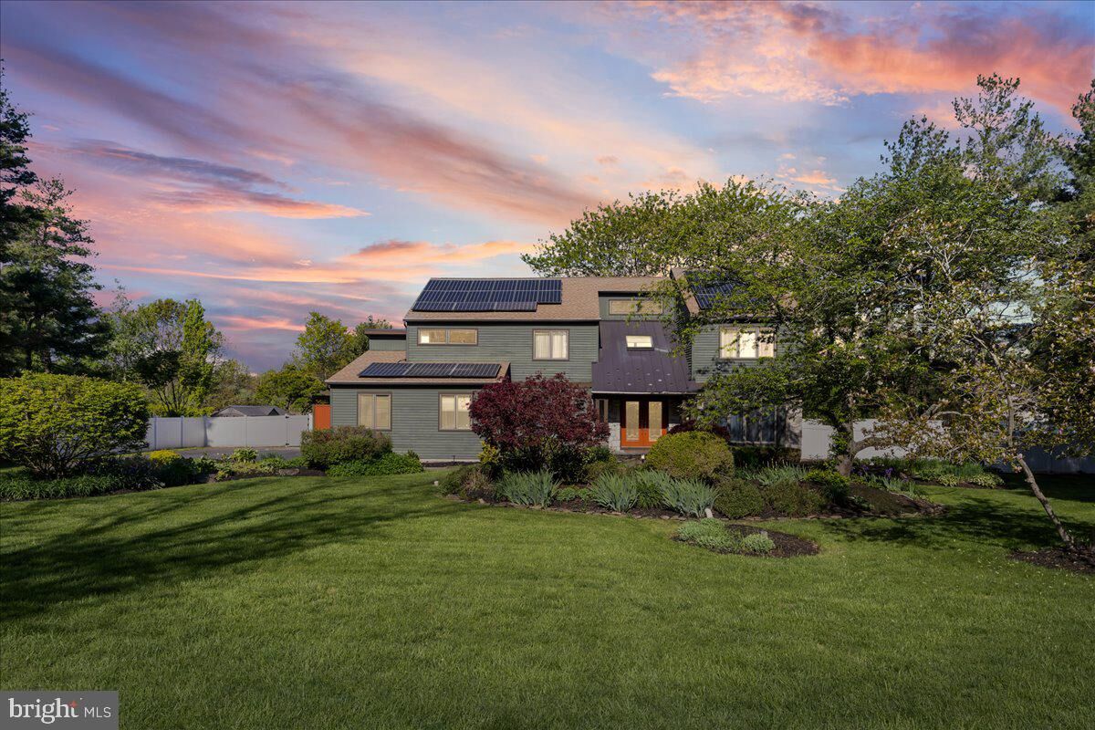 Property Photo:  2 Pollak Court  NJ 08512 