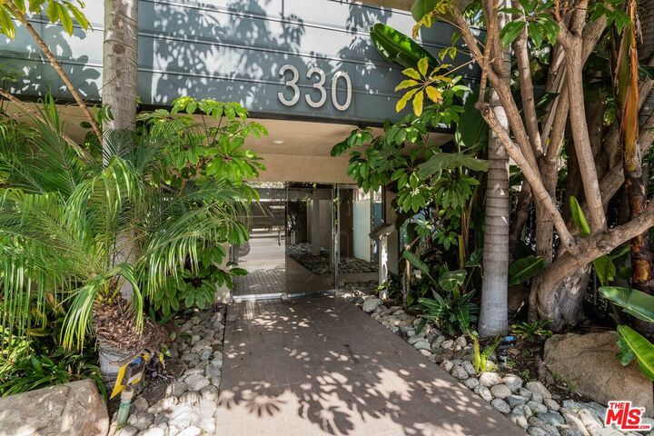 Property Photo: 330 S Barrington Ave CA 90049