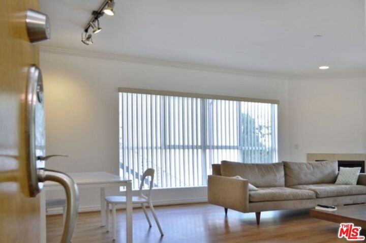 Property Photo:  10633 Eastborne Ave  CA 90024 