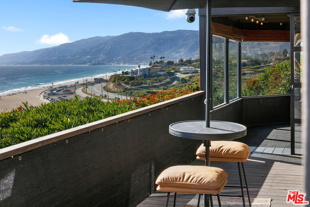 Property Photo:  29500 Heathercliff  CA 90265 