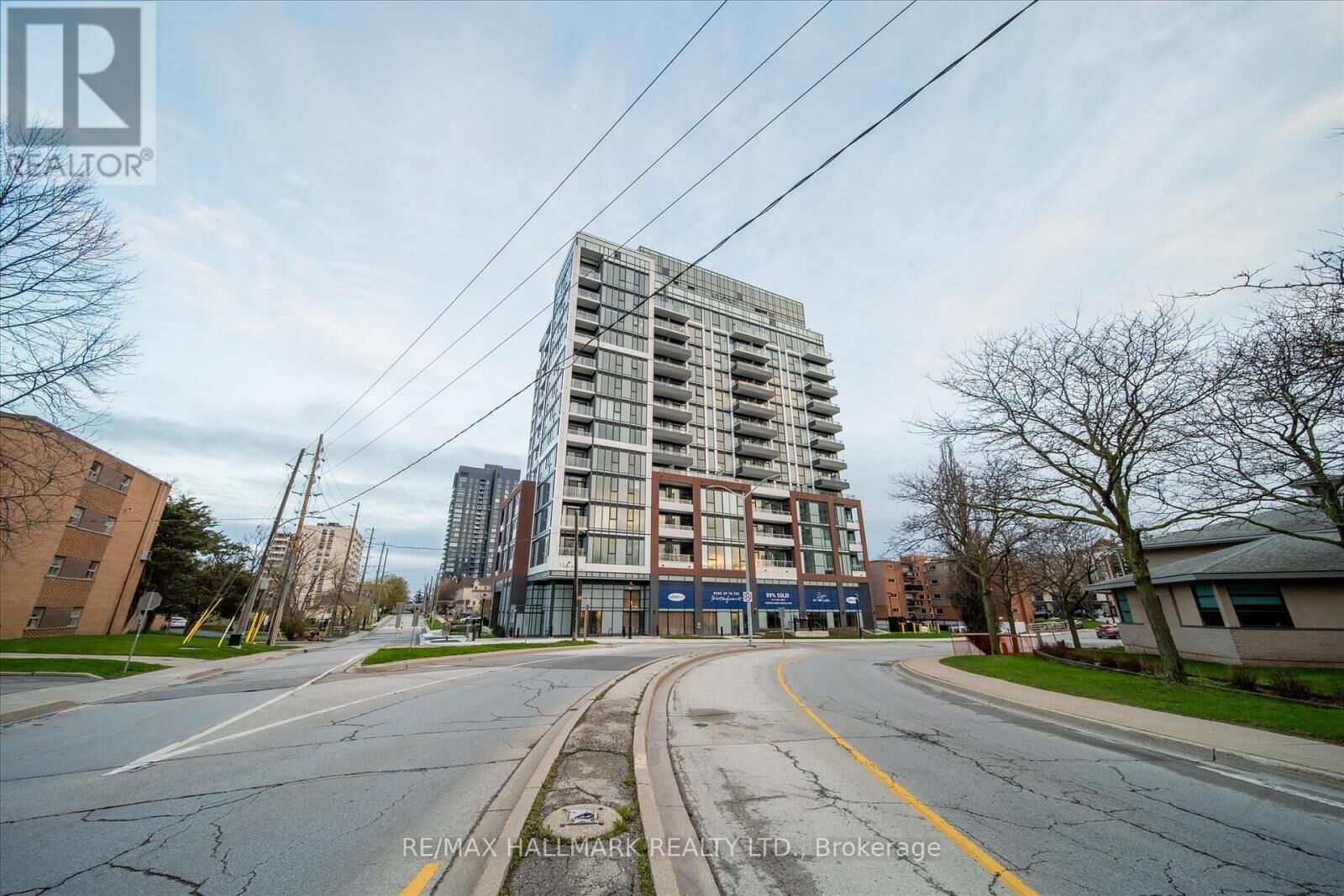 Property Photo:  2088 James Street 302  ON L7R 0H2 